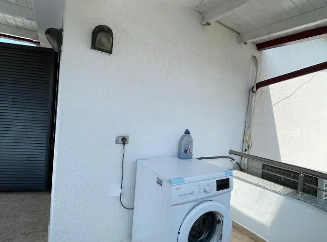 House For Rent Jurgen Nyaraló *